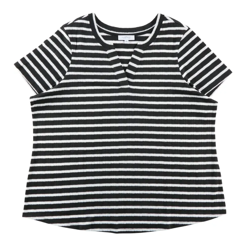 mySTYLE Women's Plus Jacquard Striped Henley sold by Giant Tiger