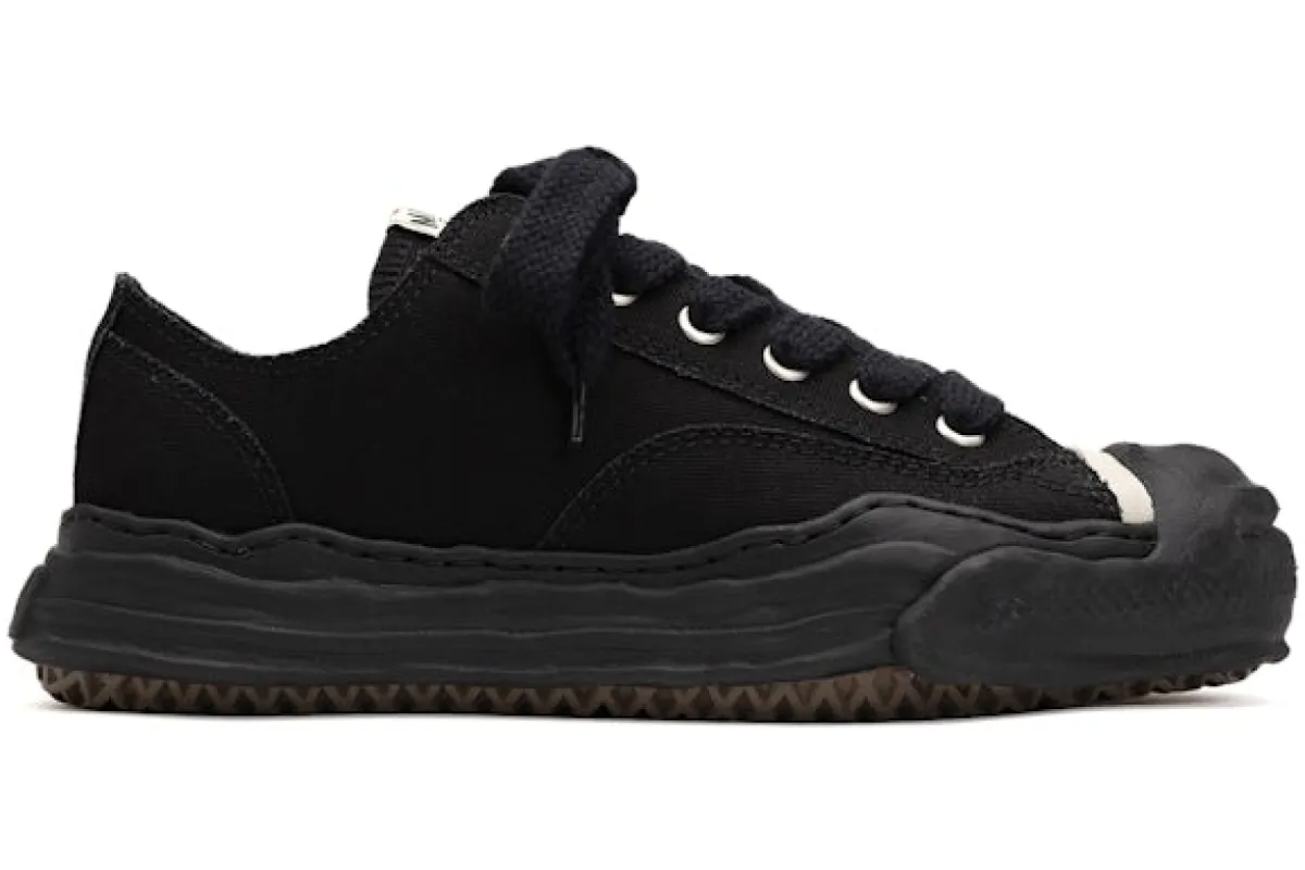 Maison Mihara Yasuhiro Hank OG Sole Canvas Low Black Black sold by Addict Sneakers