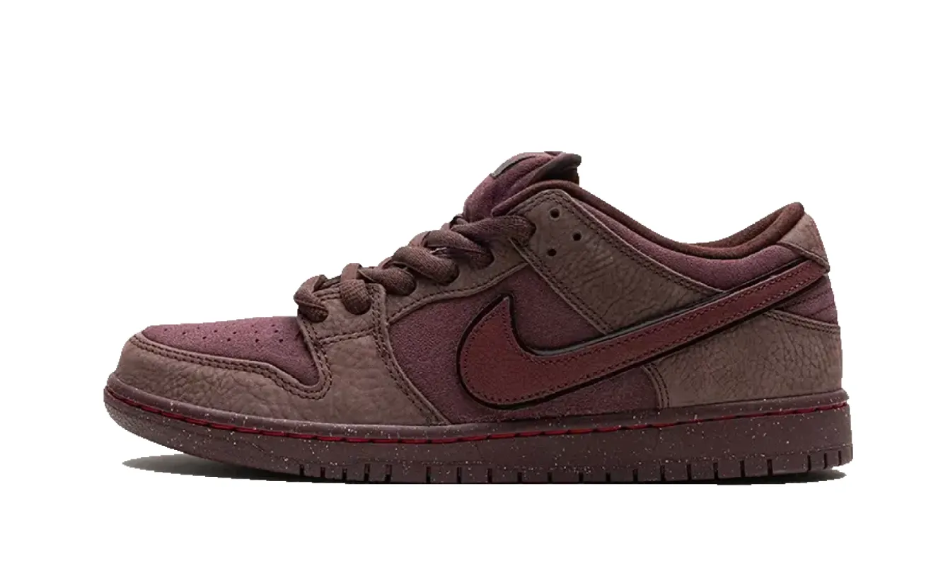 Nike SB Dunk Low City Of Love Burgundy Crush sold by Addict Sneakers