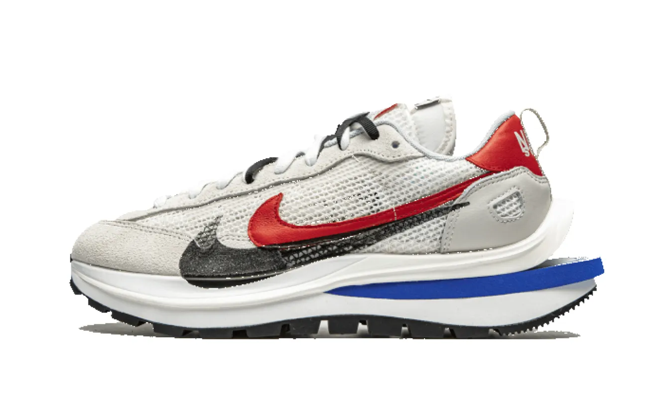 Nike Vaporwaffle Sacai Sport Fuchsia Game Royal sold by Addict Sneakers