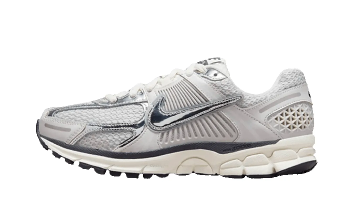 Nike Zoom Vomero 5 Photon Dust sold by Addict Sneakers