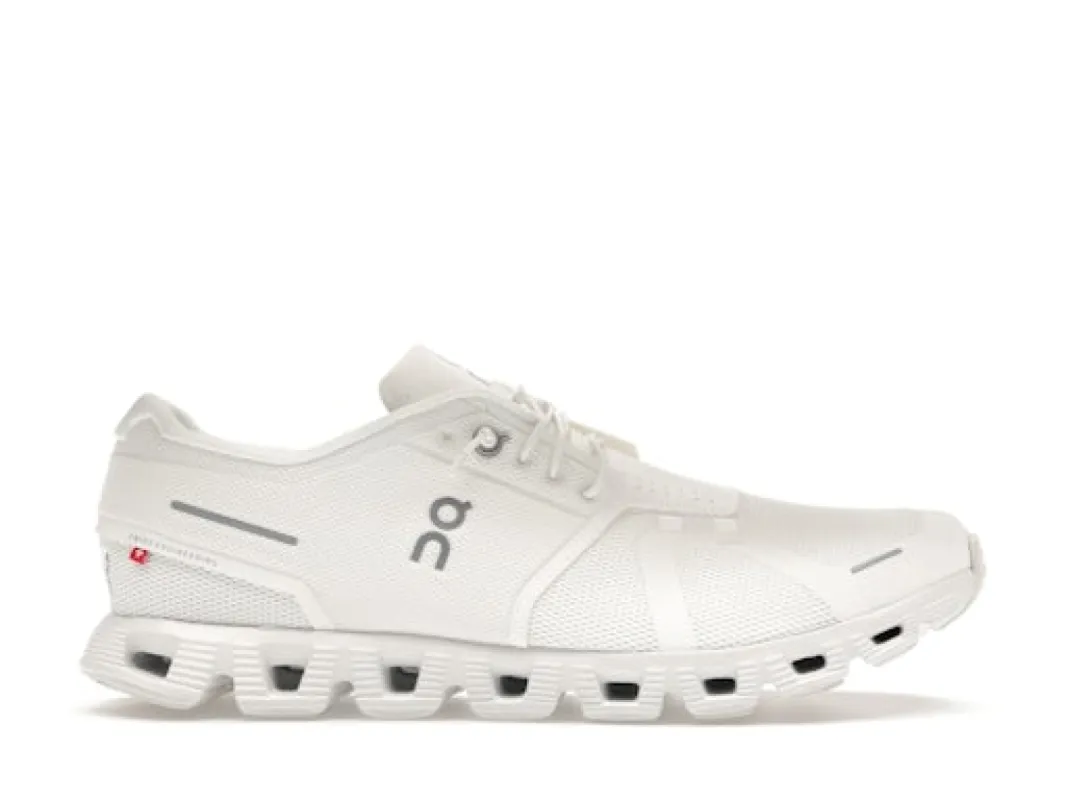 On Running Cloud 5 Undyed White sold by Addict Sneakers