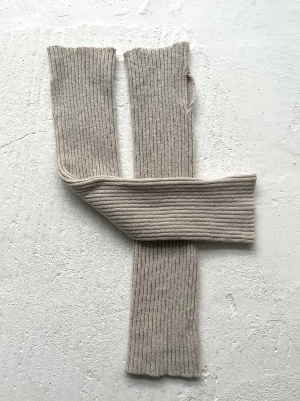 Finnö Wrist Warmers Wood Grey sold by Ivalo.com