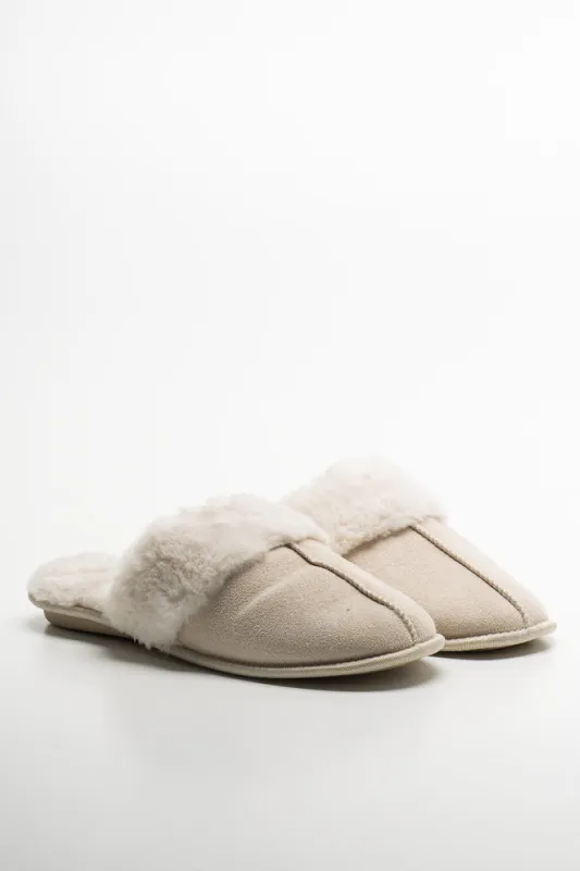Seam Slipper Cream sold by Ackermas