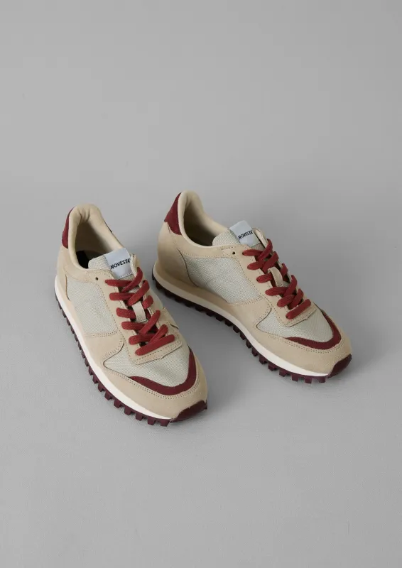 Novesta Marathon Trail Trainers | Chalk/Brick sold by TOAST