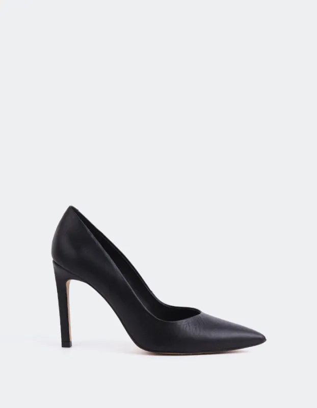 Ritieli Black Leather sold by L'Intervalle