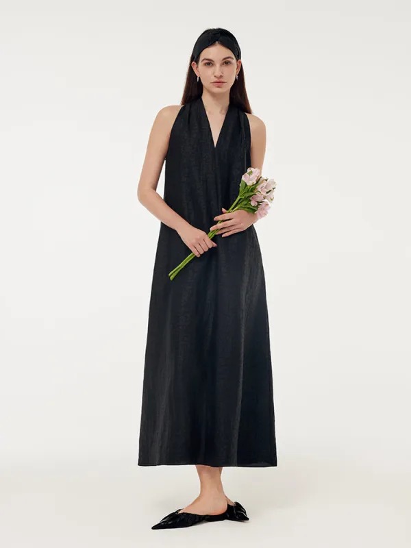 18MM Xiang Yun Silk Halterneck Women Maxi Dress With Hairband sold by Goelia