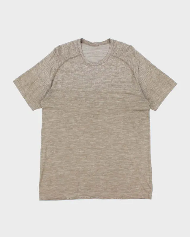 Men's LuluLemon Lightweight Sports T-Shirt - L sold by Rokit