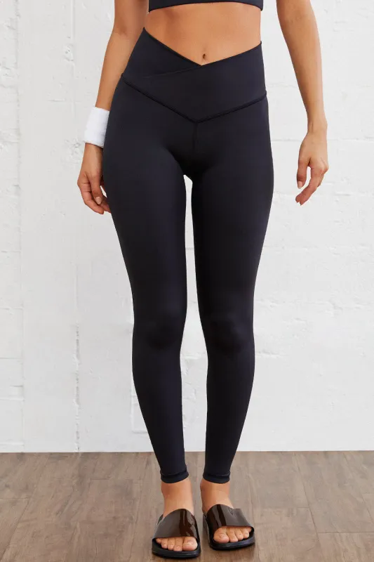 Black Arched Waist Seamless Active Leggings sold by Beagle Boutique
