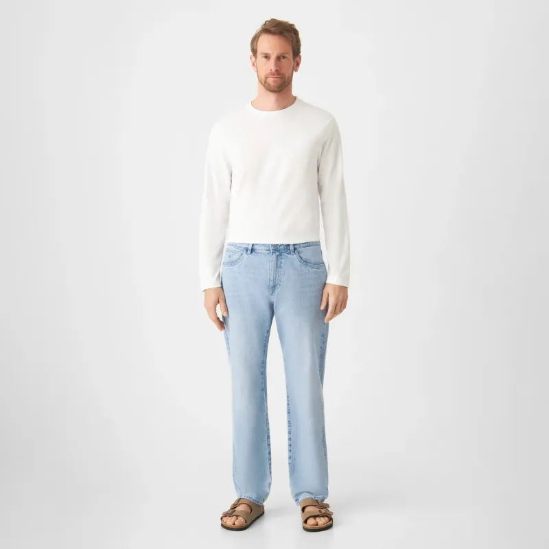 Dusk Regular Classic Jeans Bright Blue sold by Ivalo.com