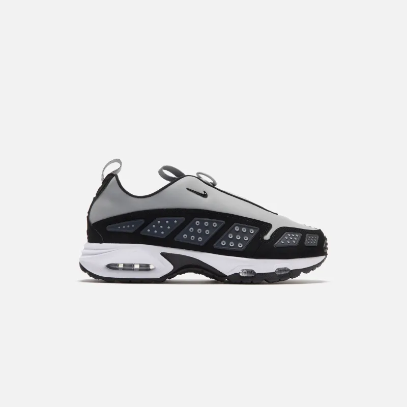 Nike WMNS Air Max SNDR - Silver / Black / White / Anthracite sold by Kith