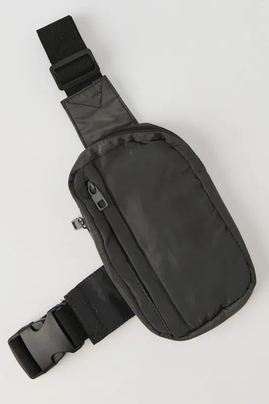 Sac banane en nylon sold by Urban Planet