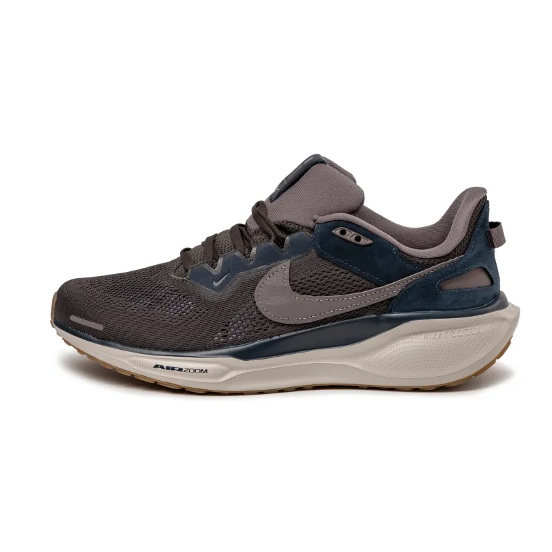 Nike Air Zoom Pegasus 41 SP sold by Asphalt Gold