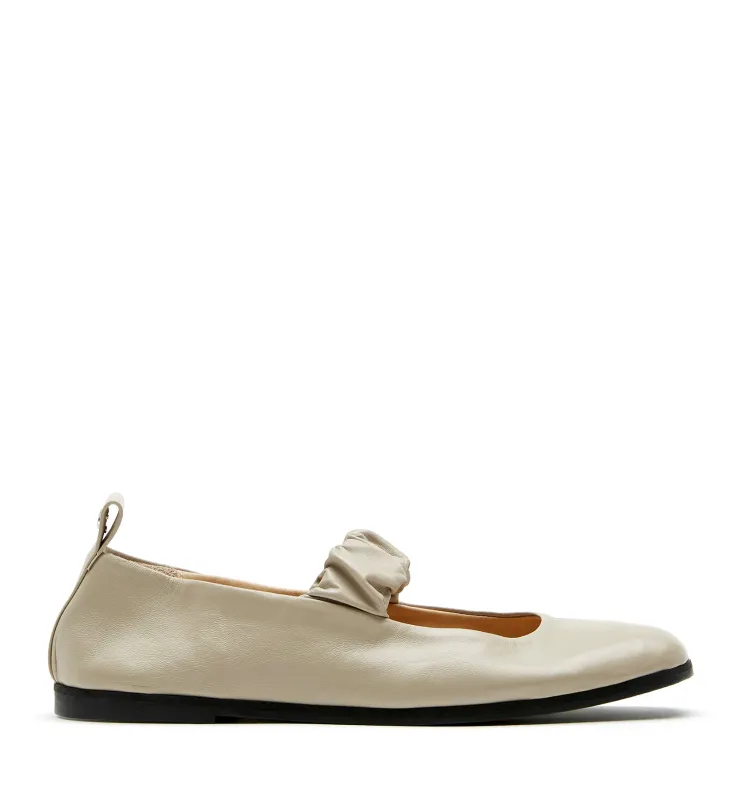 GREY LEATHER MARY JANE FLAT sold by La CANADIENNE