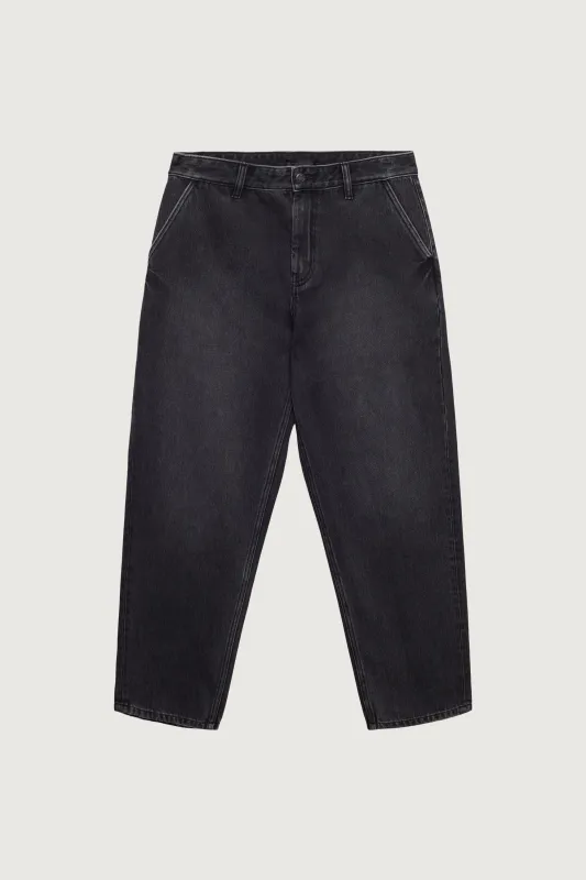 WASHED BLACK TAPERED LEG JEAN sold by OAK AND FORT