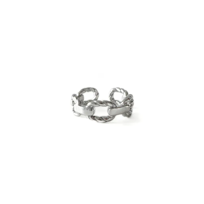 Delta Silver Contemporary Chain Link Ring sold by Luxe Tones