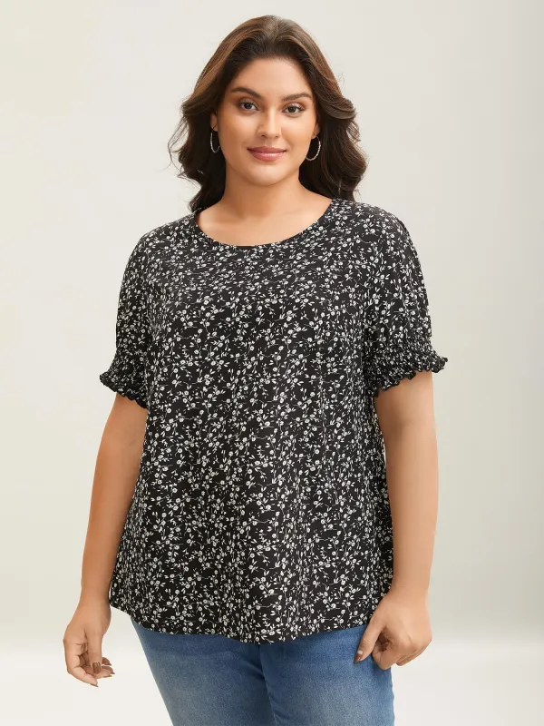 Ditsy Floral Print Curvy Hem Blouse sold by Bloomchic
