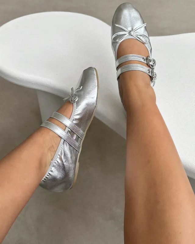 Octavio Silver Metallic Scrunch Ballet Flats sold by Simmi London