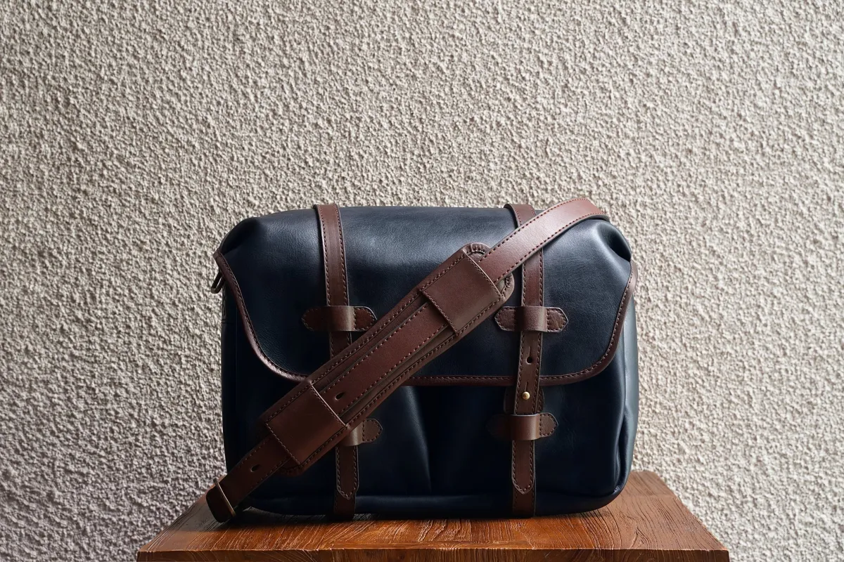 F.C. 15/Midnight Blue sold by Cravar