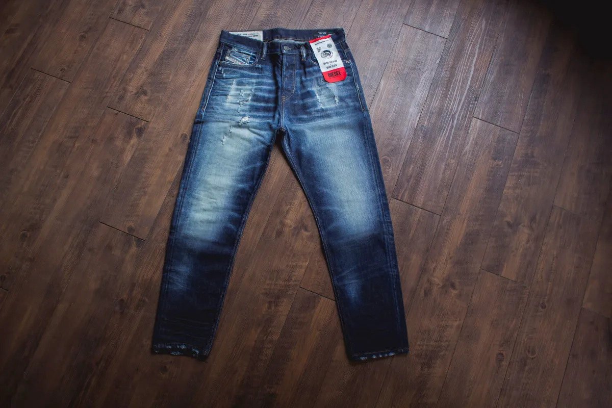 【DIESEL】D-VIDER 0092I / 中藍 刷白 破壞 錐形 sold by Blue Beach Denim