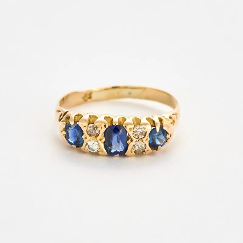 Bague jarretière or jaune saphirs et diamants sold by 58 Facettes