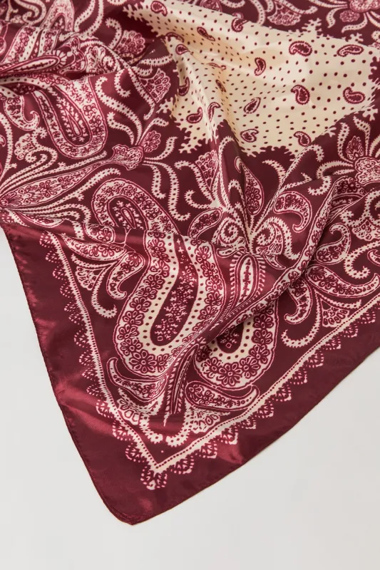 Écharpe multifaçons en satin avec motif cachemire sold by Urban Planet