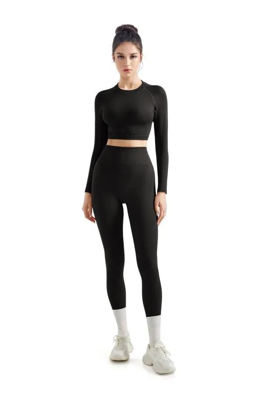 Seamless Crop Top Workout Set - Long Sleeve sold by Suuksess