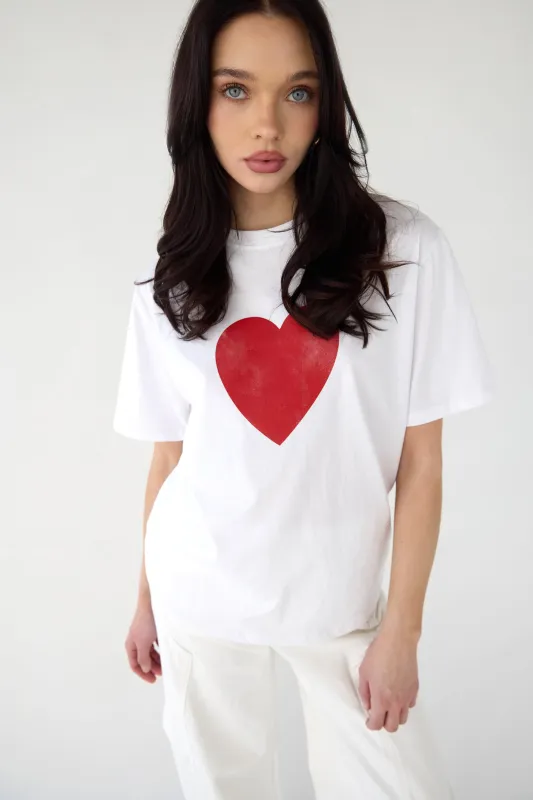 HEART GRAPHIC T-SHIRT sold by OAK AND FORT