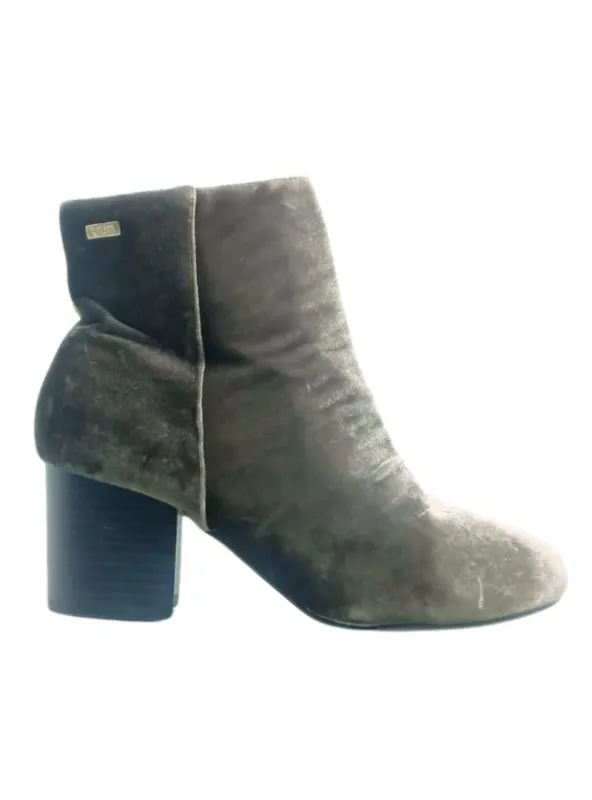 BLOCK HEEL ANKLE BOOTS sold by FBO