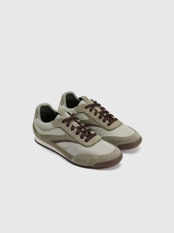 Sneakers sold by Urban Revivo