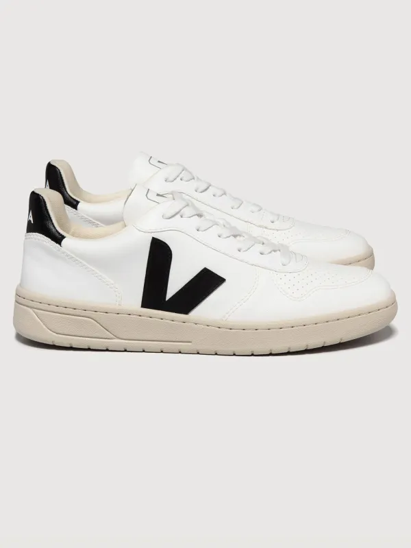 V-10 - Extra-White Black sold by Carbon38