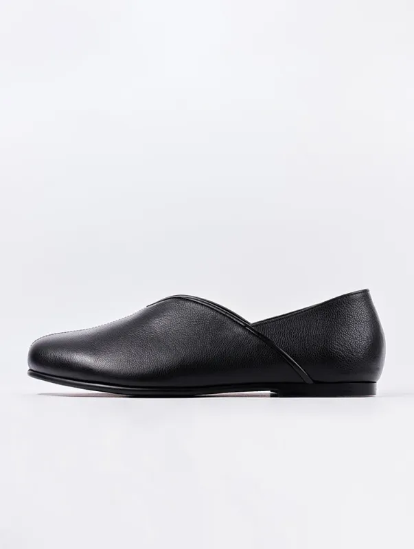 Simon Black sold by Josepht