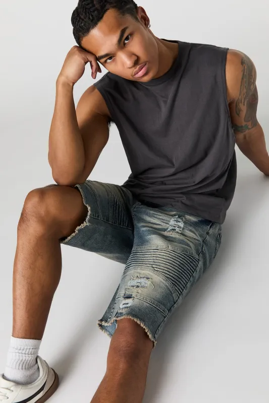 Short de style moto en denim d'aspect usé sold by Urban Planet