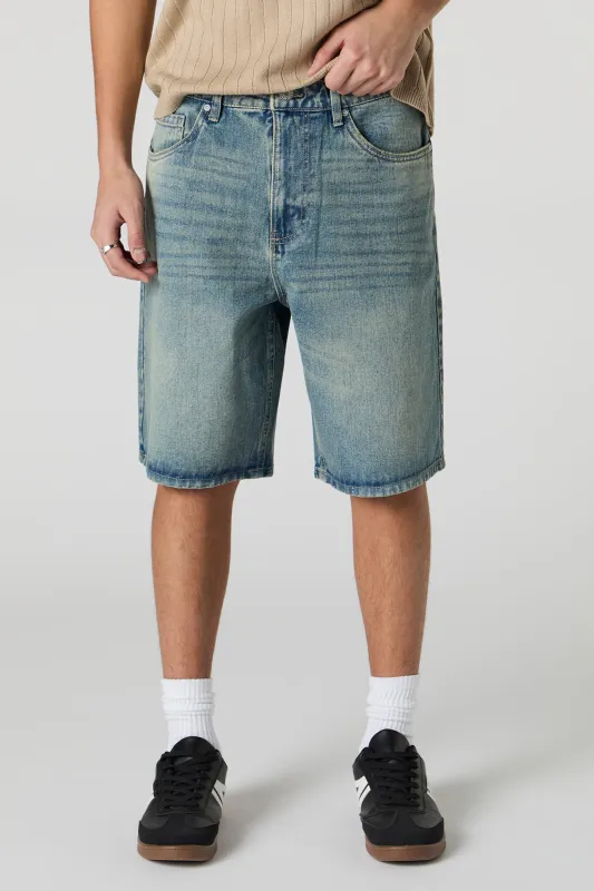 Jort carré en denim sold by Urban Planet