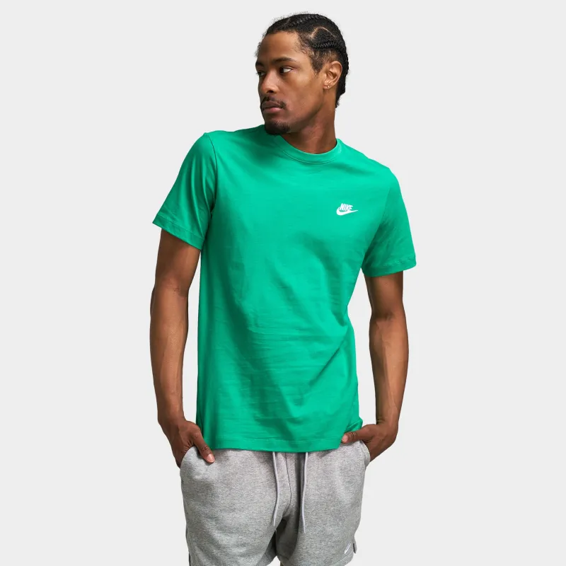 Nike Sportswear Club T-Shirt / Stadium Green sold by JD Sports