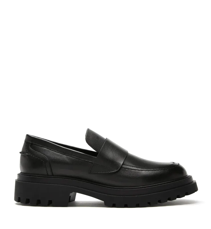 BRIGS LEATHER LOAFER sold by La CANADIENNE