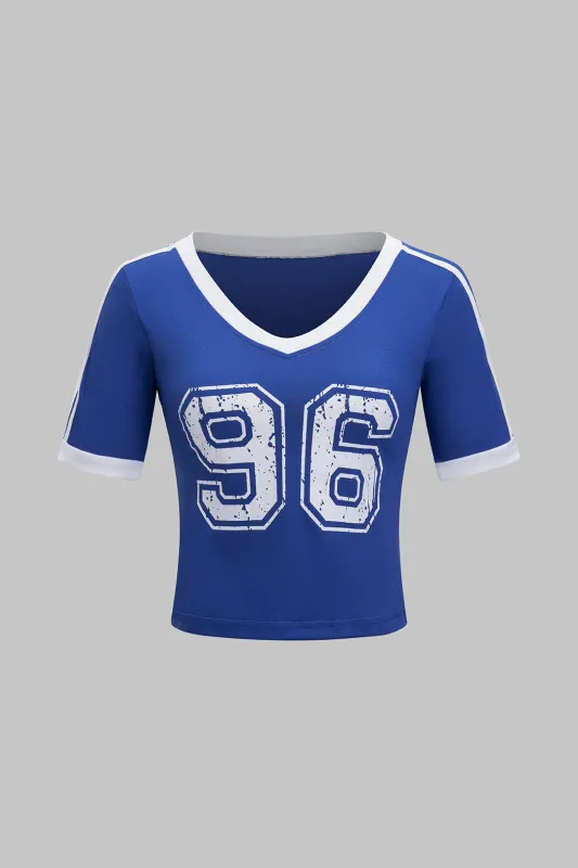 Kontrastbrevprint V-hals kortærmet t-shirt sold by Micas