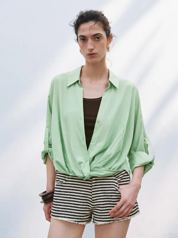 Overhead Shirts sold by Urban Revivo