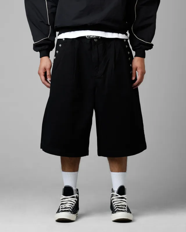 Loiter 3 Quarter Shorts Black sold by Culture Kings