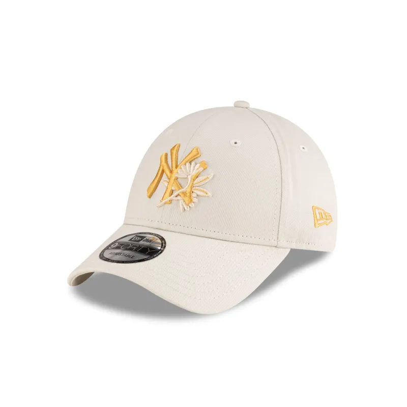 New York Yankees Floral Ivory 9FORTY Adjustable Hat sold by New Era