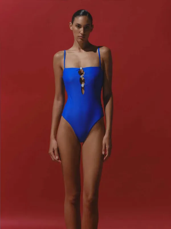 Palm One Piece sold by BAOBAB