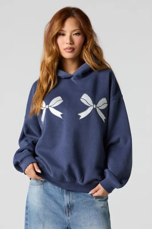 Haut à capuchon en molleton surdimensionné à broderie de boucle sold by Urban Planet